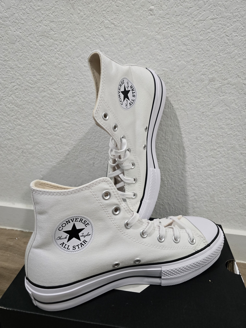 Women's Converse Chuck Taylor All Star High Top Sneakers in White